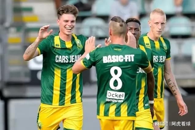 一直被寄予 一直被寄予