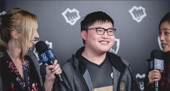 他曾在采访 他曾在采访