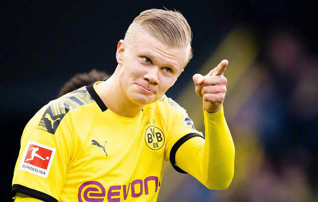 她在硬地大 她在硬地大